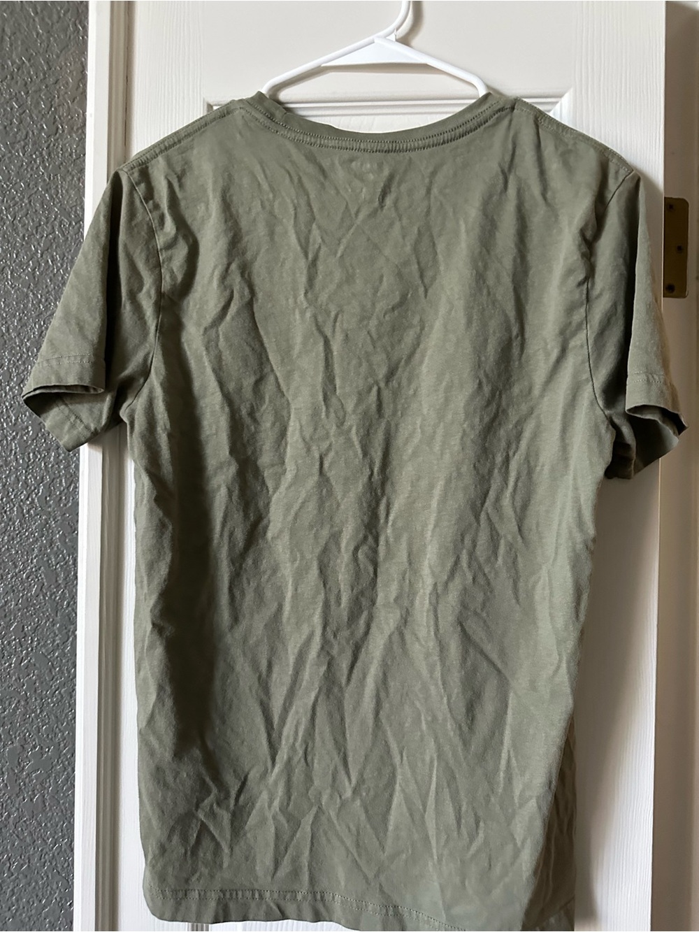 Hurley Olive Short Sleeve Tee with Monochrome Circular Wave Logo - Picture 2 of 3